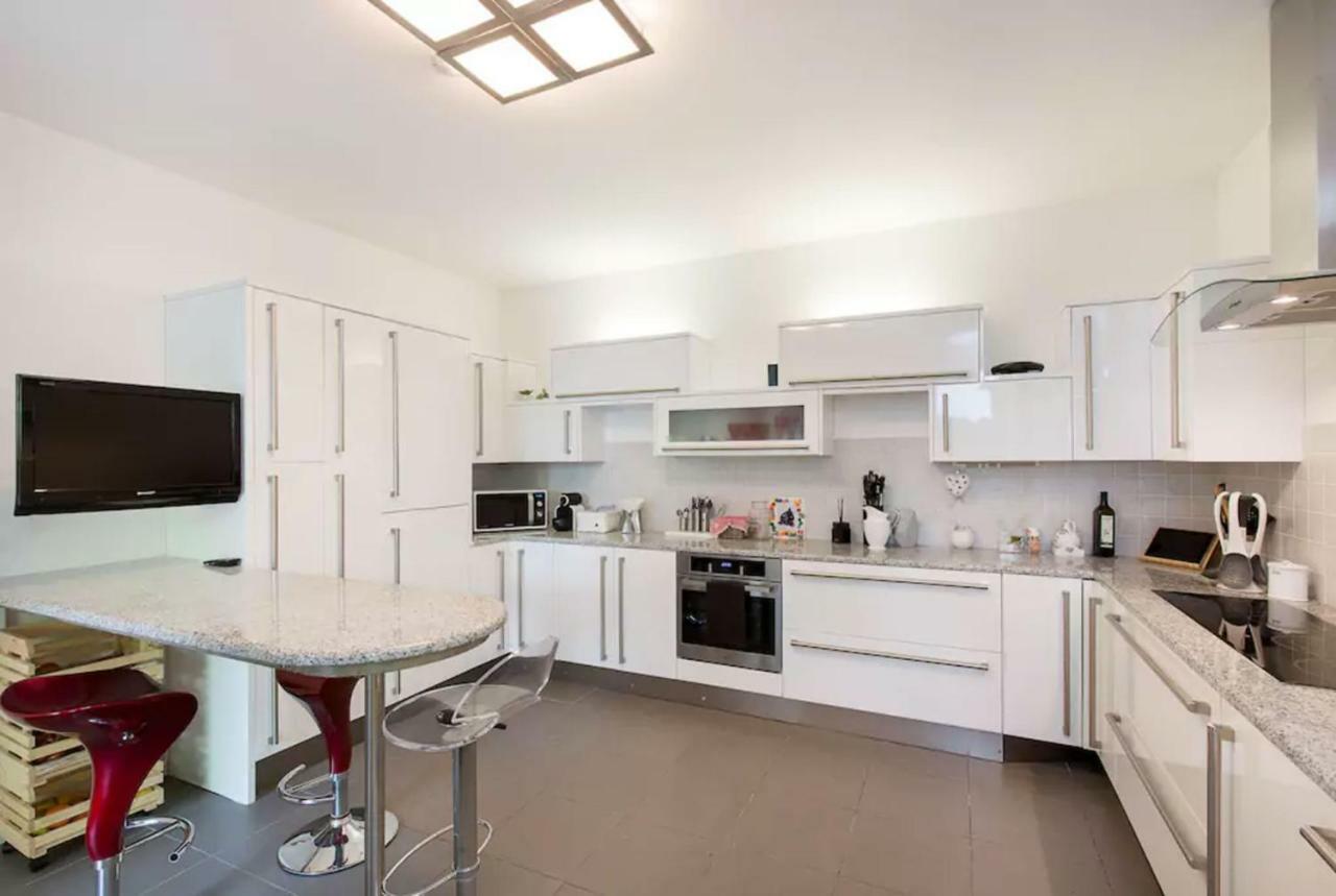 Armonie Del Lago - Lakeview Retreat With Private Garden, Pool & Jacuzzi Baveno Luaran gambar